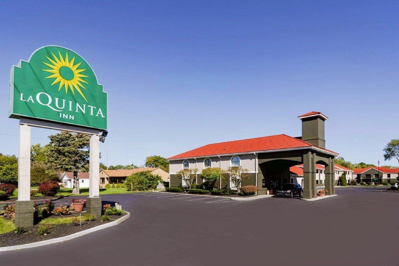 La Quinta Inn By Wyndham Sandusky Near Cedar Point Exterior photo