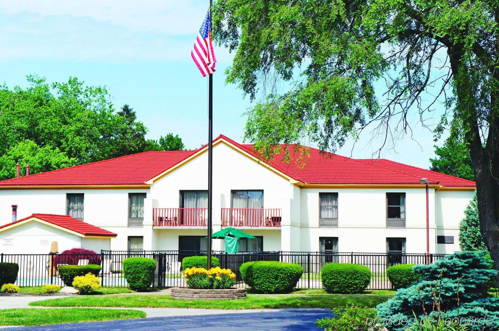 La Quinta Inn By Wyndham Sandusky Near Cedar Point Exterior photo